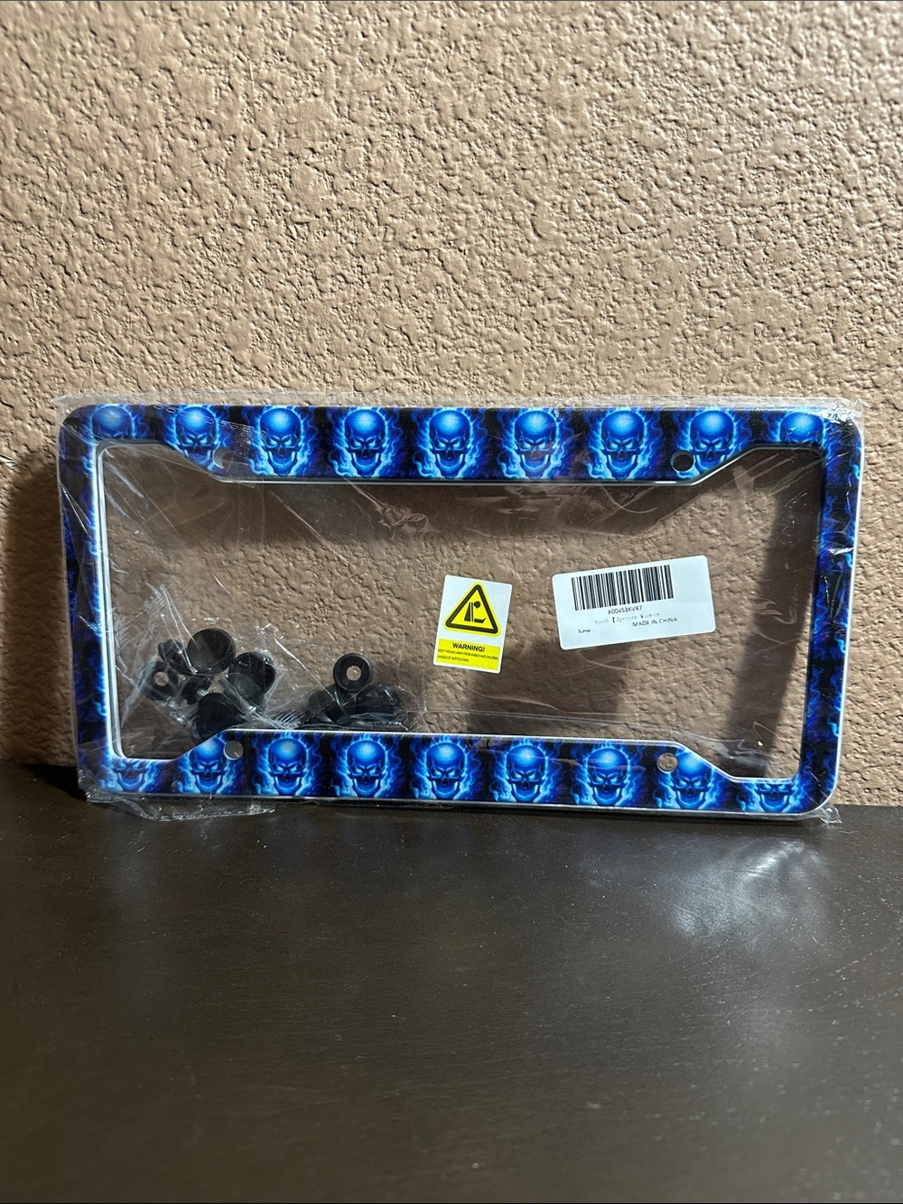 NWT 2 Pack Blue Fire Skull License Plate Frames